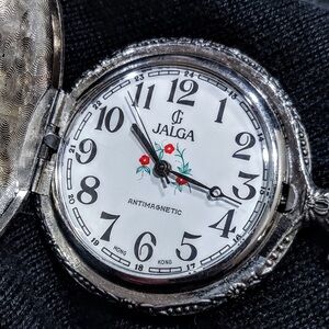 Jalga vintage manual wind floral dial pocket watch
Excellent condition